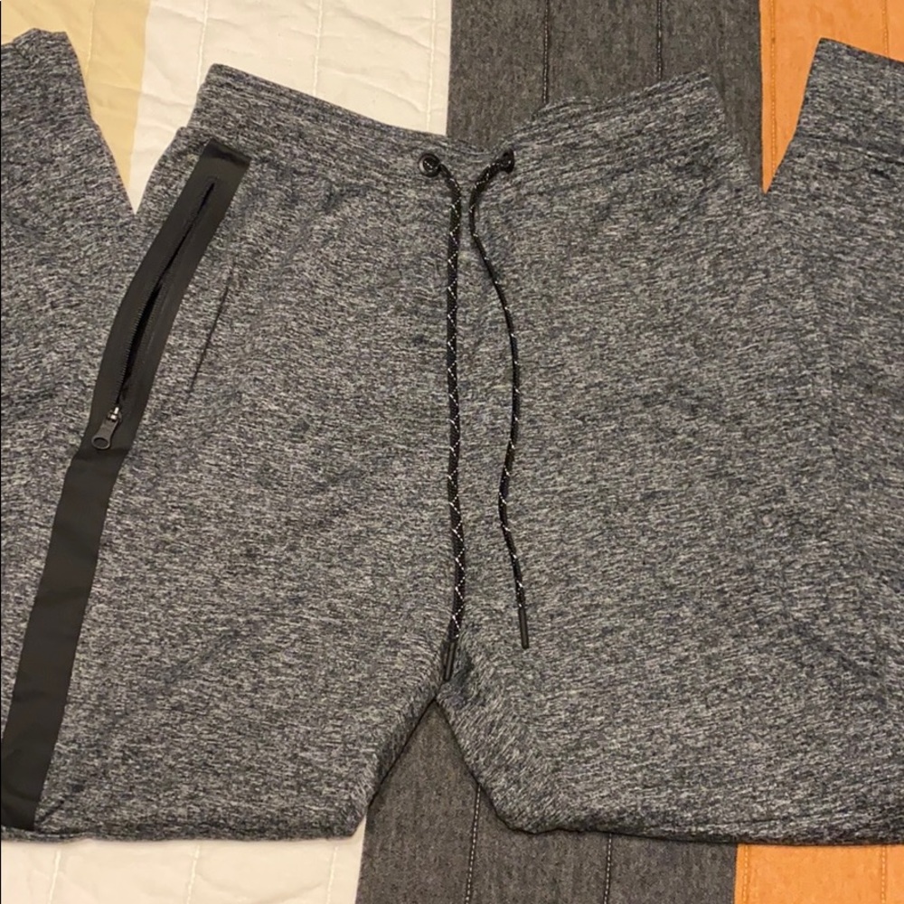 Men’s AE Joggers